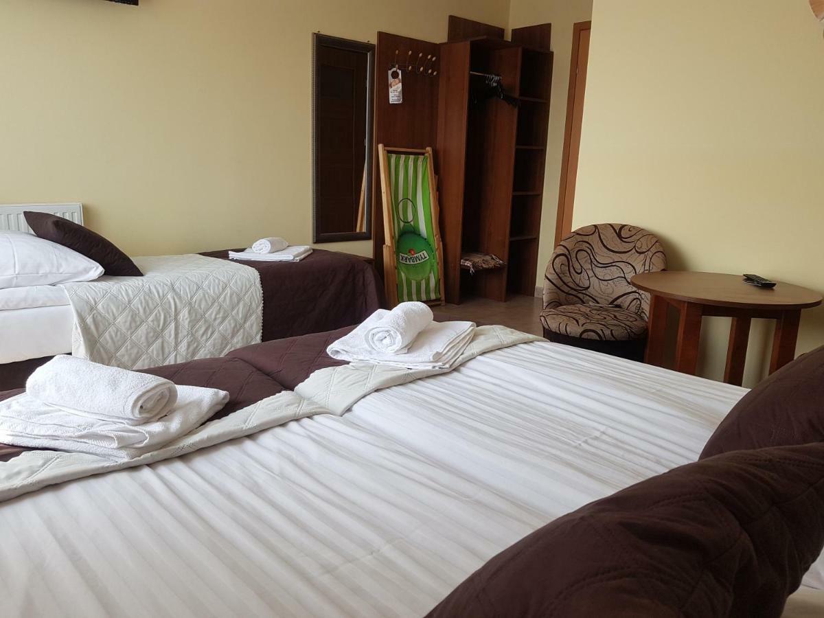 Dom Jastrzebia Z Basenem I Jacuzzi Apartment Jastrzebia Gora Exterior photo