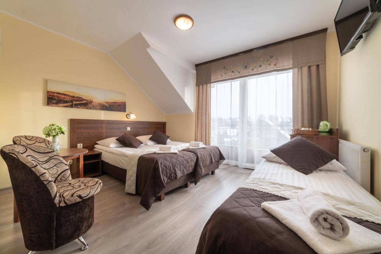Dom Jastrzebia Z Basenem I Jacuzzi Apartment Jastrzebia Gora Exterior photo